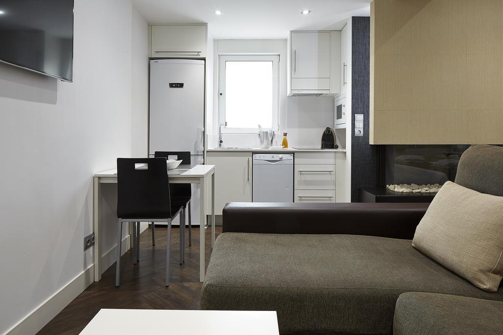 Gaudint Barcelona Suites Exterior photo