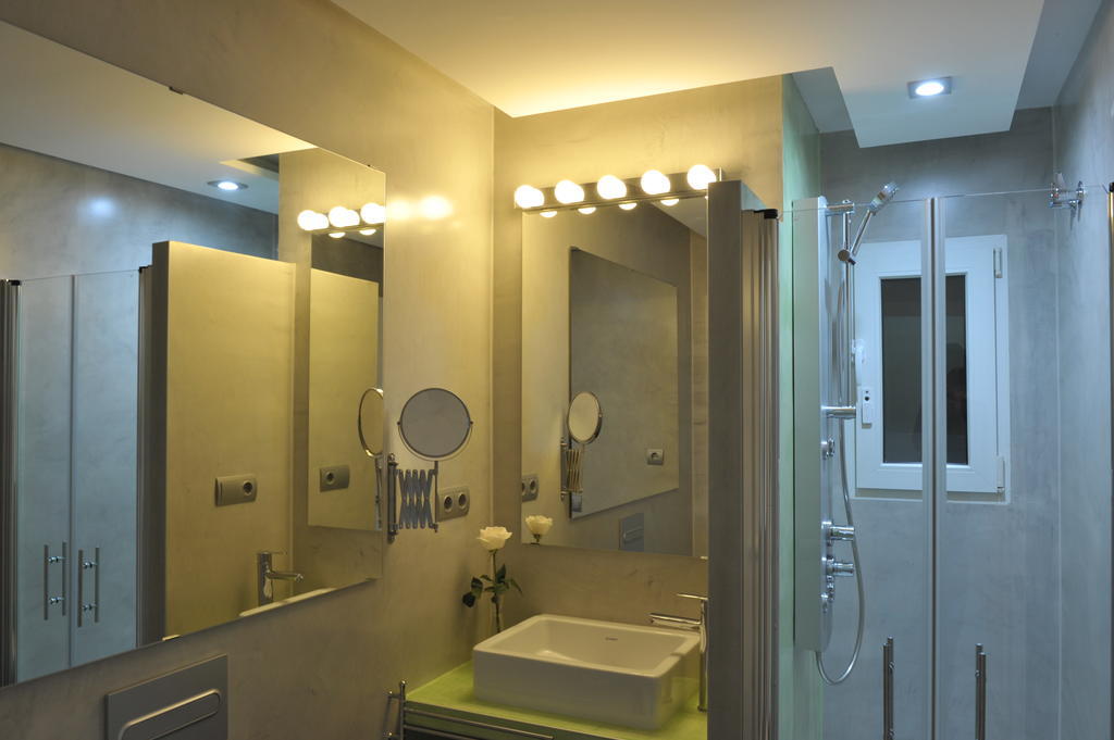 Gaudint Barcelona Suites Room photo